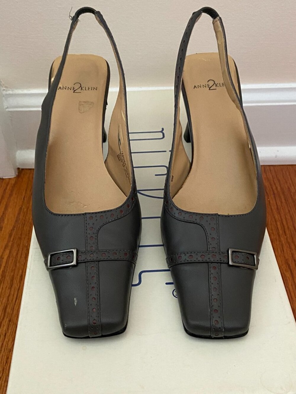 Ann Klein Gray Sandals Heals 6m Leather Upper  Condition